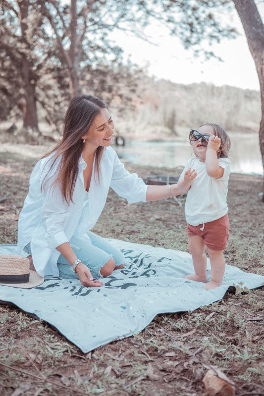 Minene – Picnic Blanket Memories