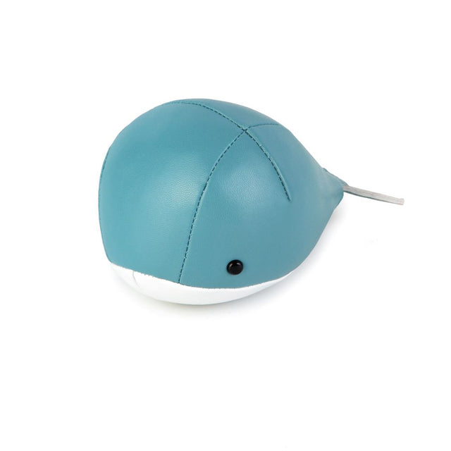 Μαντλίν η μικρή Φάλαινα