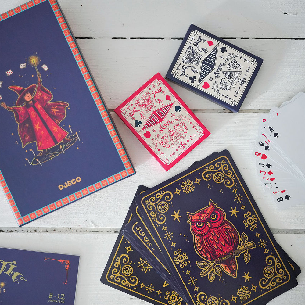 Djeco Επιτρ. Σετ 20 Τρικ Μαγ. Με Τράπουλες