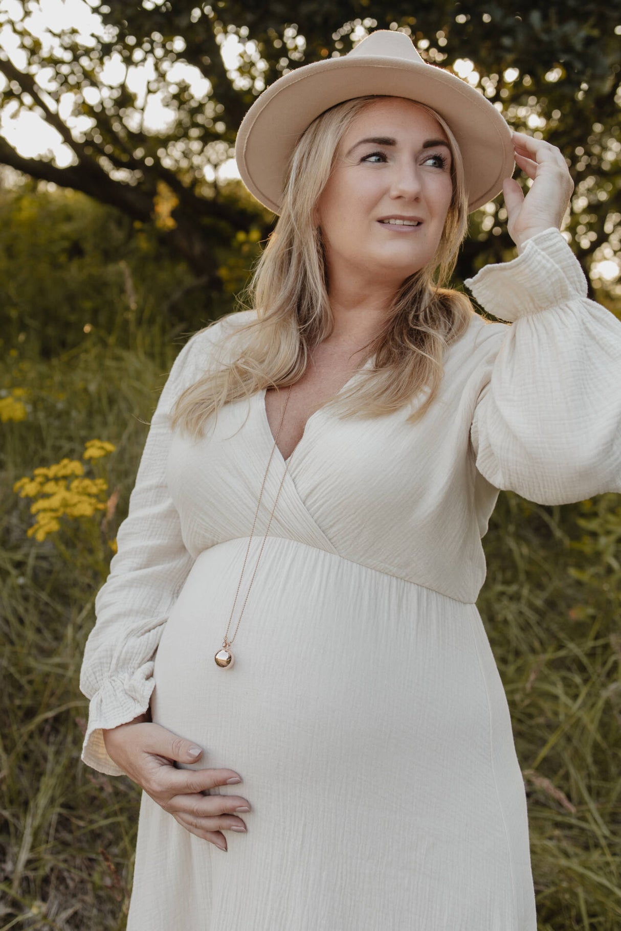 Proud Mama Bola Chloe Gold Chain Round with charm
