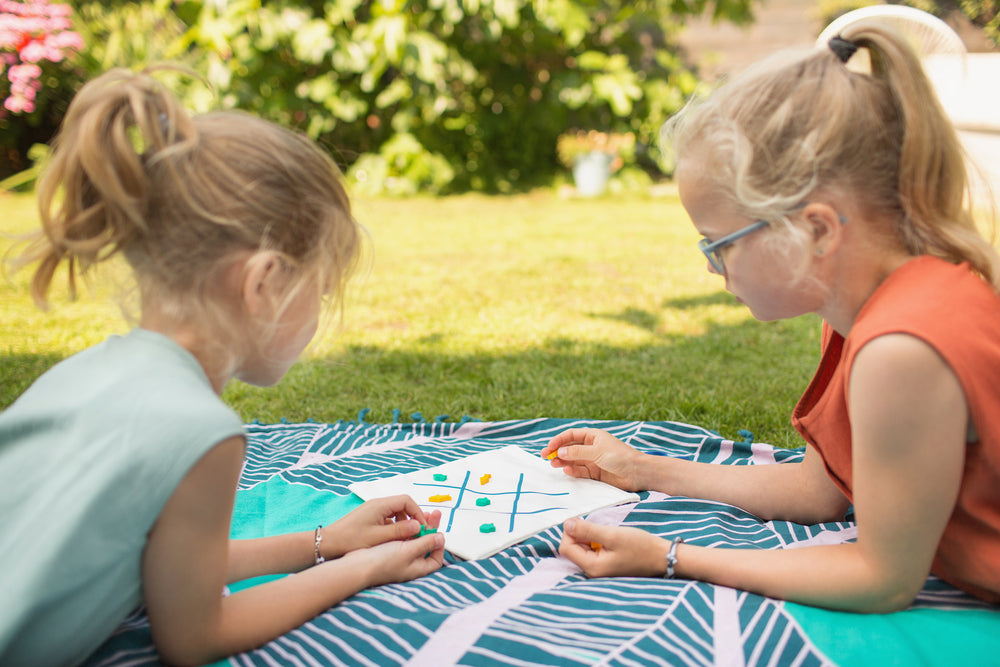 Bs Toys – Travel Games – 2 σε 1 Σκάκι/Τρίλιζα