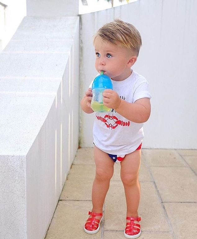 Ποτήρι με καλαμάκι Tip & Sip