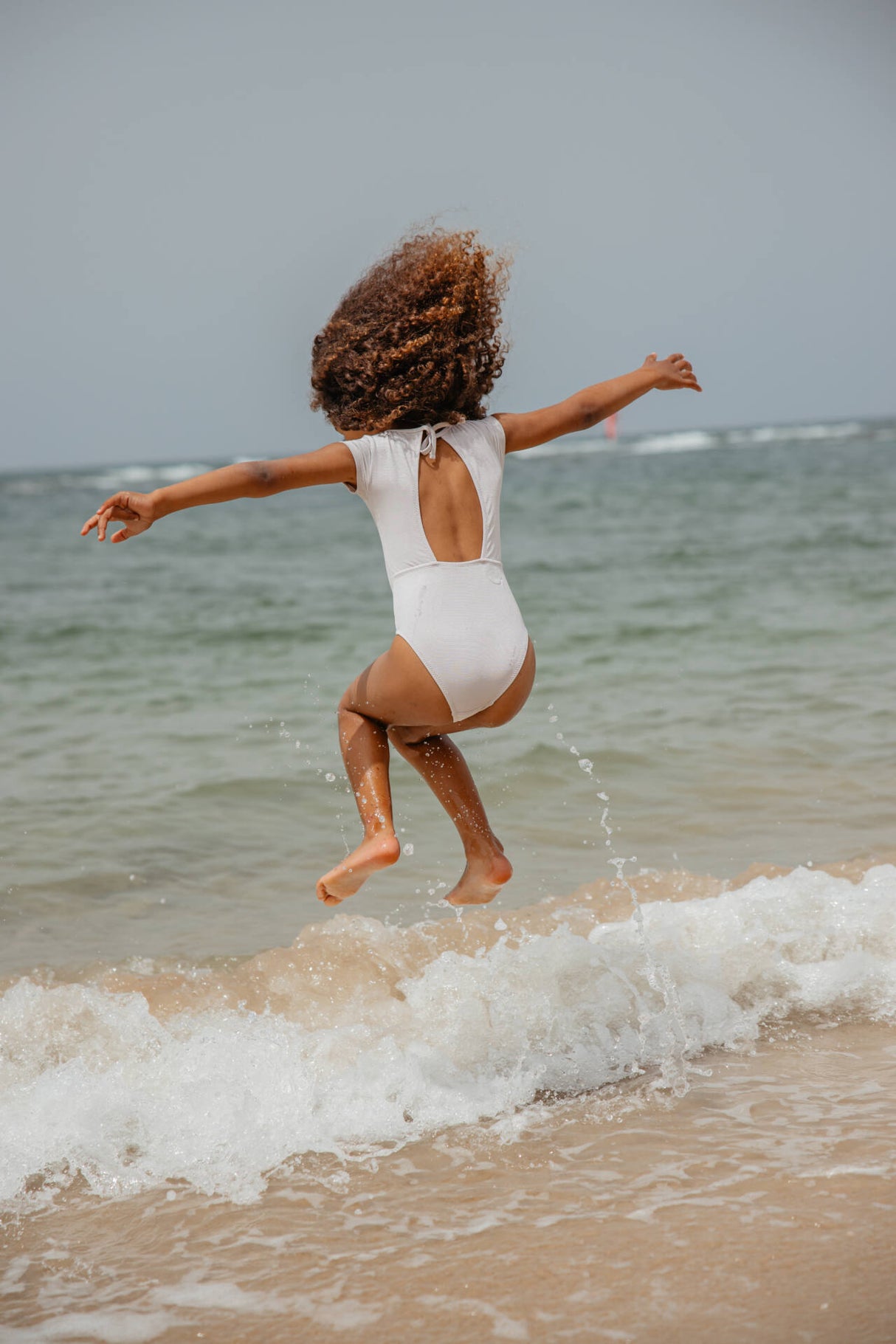 Minene - Κοντομάνικο Ολόσωμο Μαγιώ UV Lily (2-8 ετών)