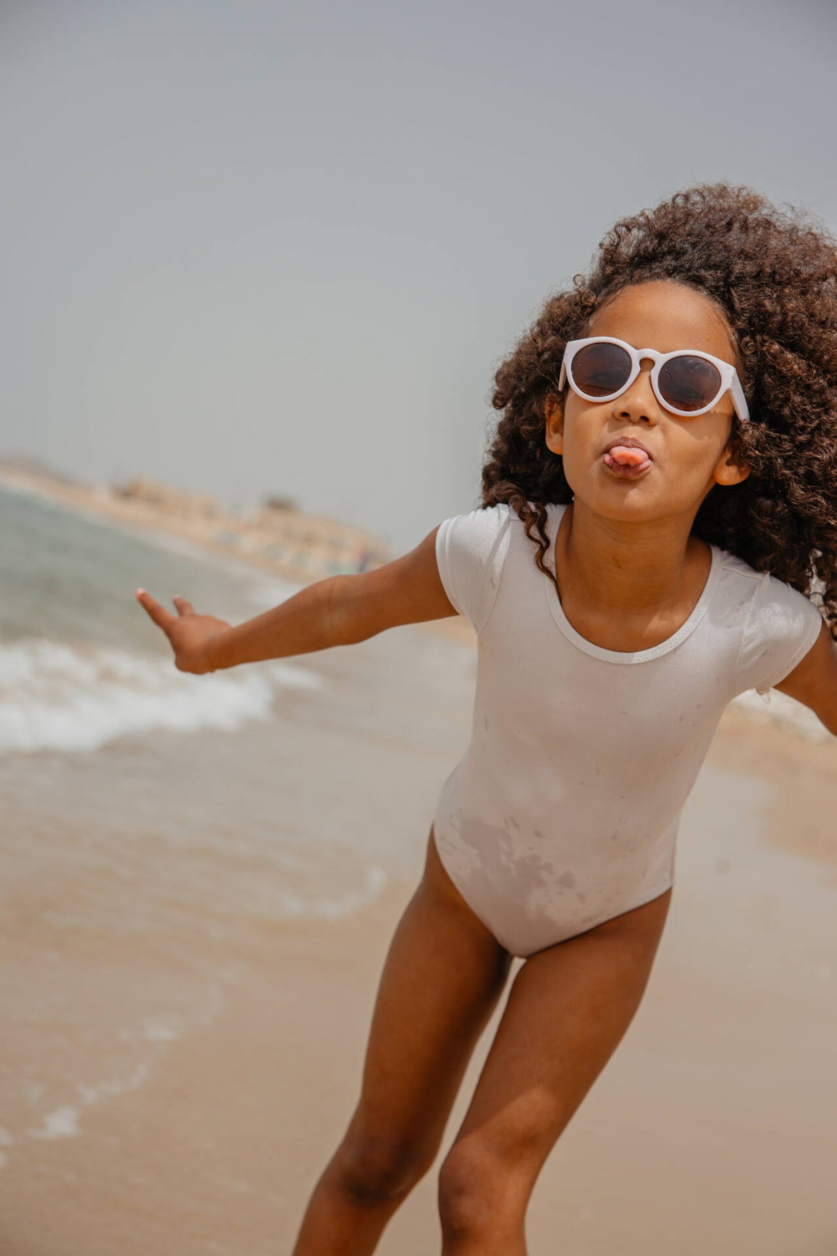 Minene - Κοντομάνικο Ολόσωμο Μαγιώ UV Lily (2-8 ετών)