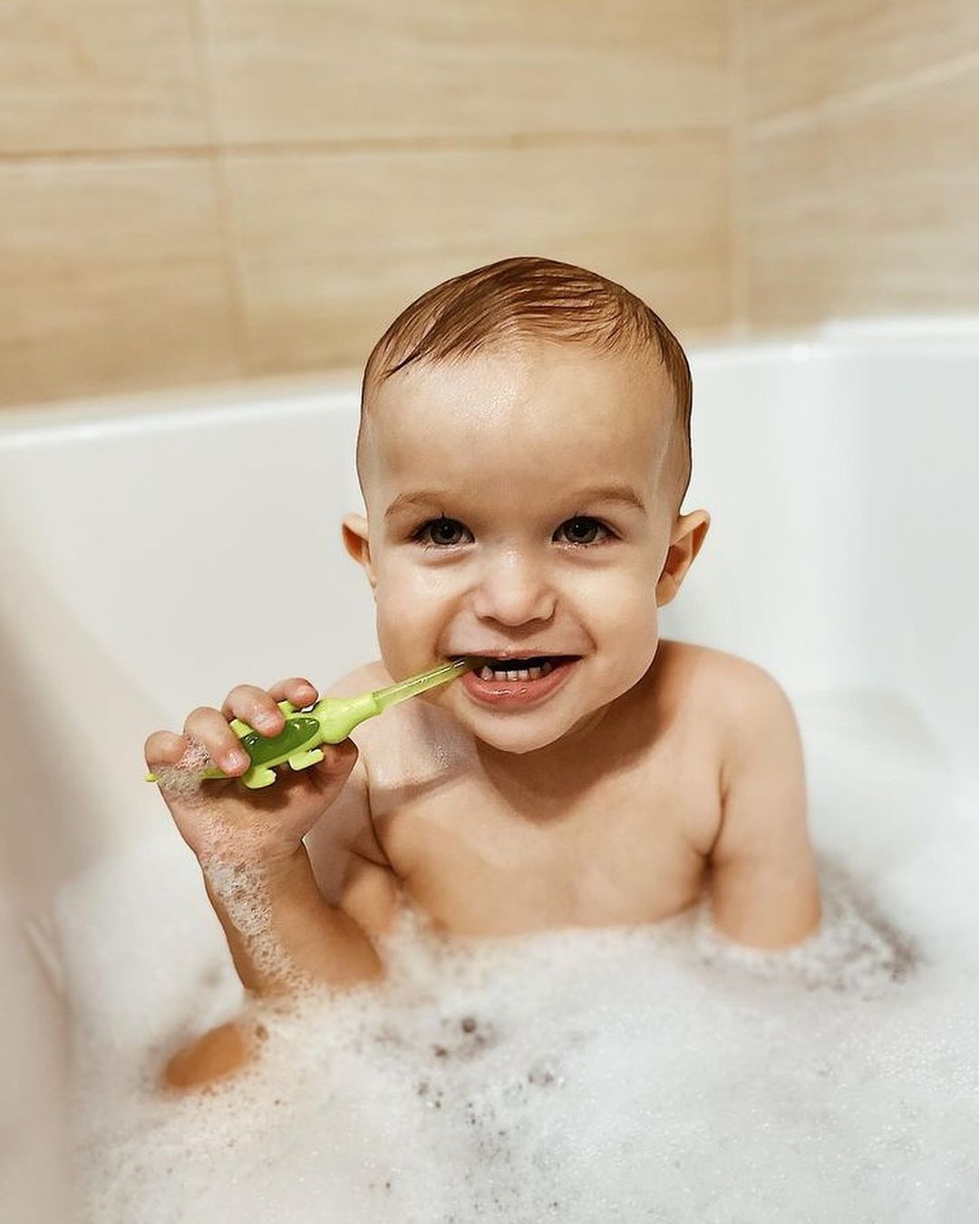 Akuku - Οδοντόβουρτσα Kροκοδειλάκι 12m+