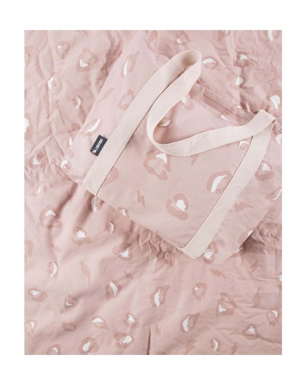 Minene - Picnic Blanket Pink Leopard